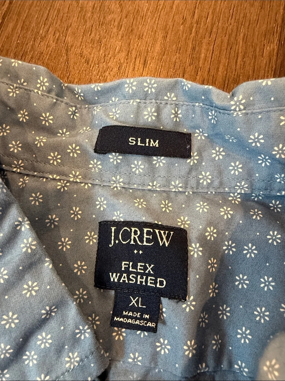 J. Crew Light Blue Floral-Print Button-Down Shirt Size XL Slim Fit - C27-176